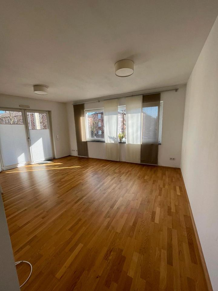 Thumbnail-Mit Rheinblick- Exklusive 3-Zimmer-Wohnung in bester Rheinlage
