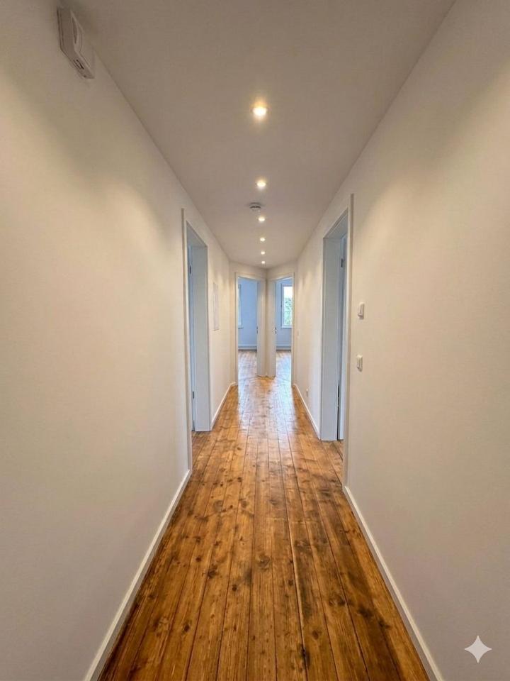 Thumbnail-Ideal für WG: Sanierter Altbau mit Einbauküche