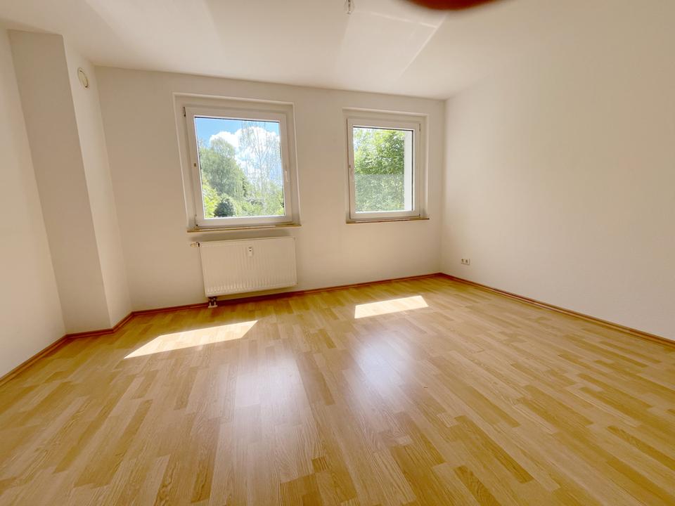 Thumbnail-Sei dabei: Helle 2-Zimmer-Wohnung in grüner Wohnlage