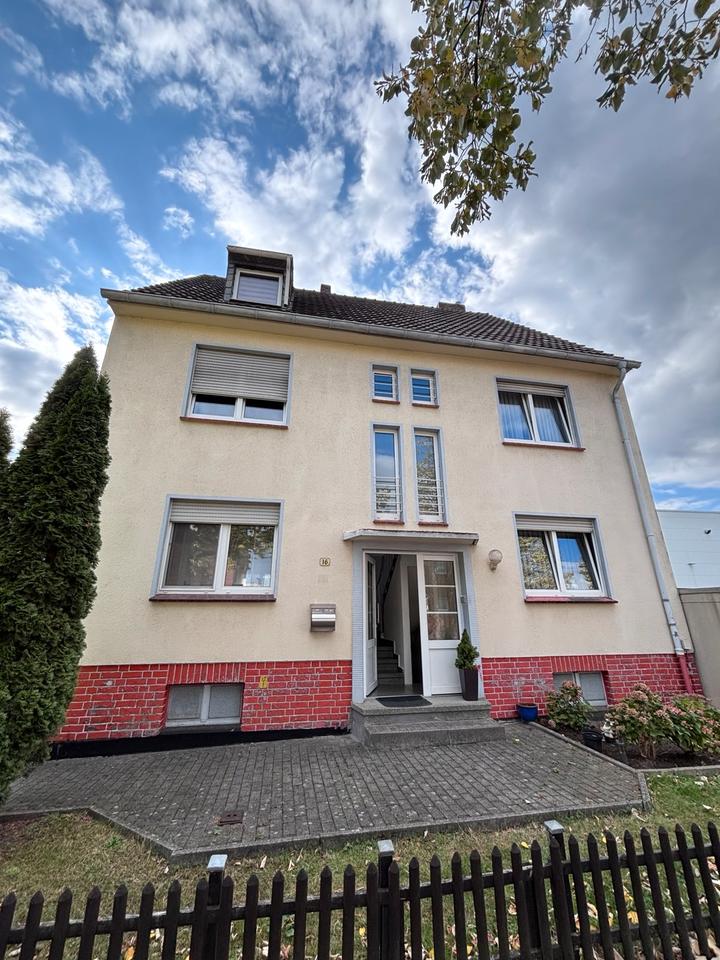 Thumbnail-2x Moderene 2-Zimmer-Wohnung in zentraler Lage - Ahlen - 70m^2