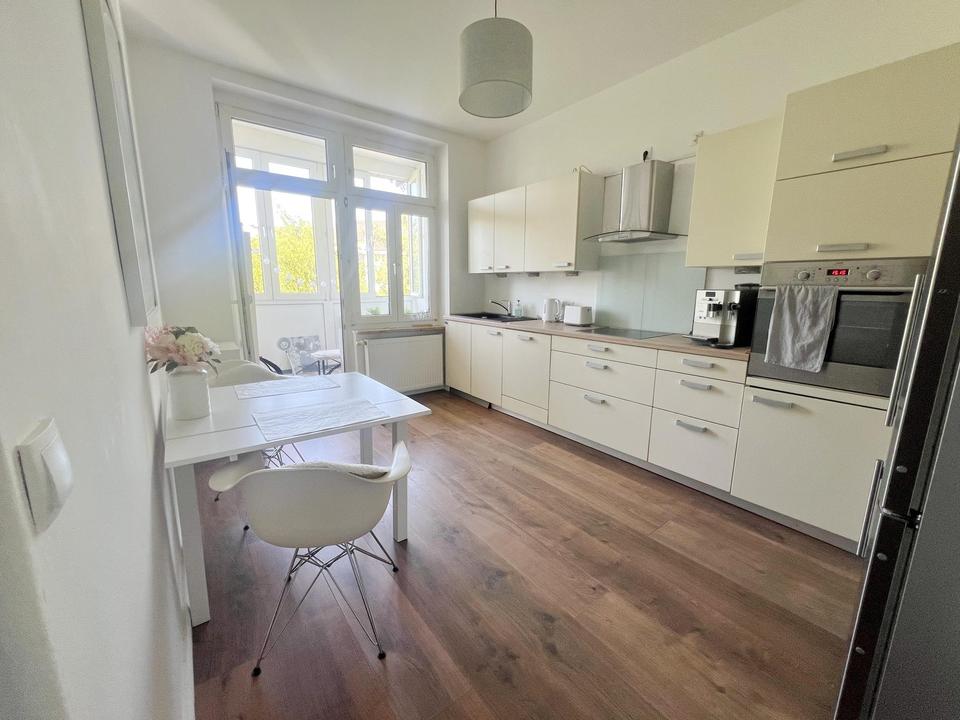 Thumbnail-Charmante 3-Zi-Altbau Wohnung mit Balkon und EBK in Siegburg Zentrum