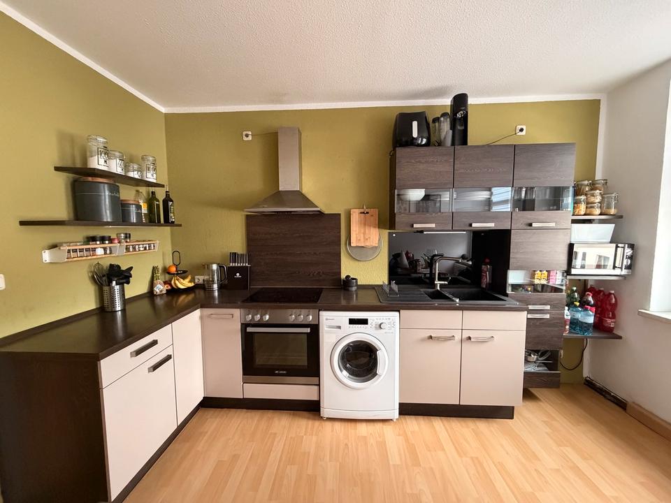 Thumbnail-Schöne helle 3-Raum-Wohnung in Neuoelsnitz Zu Vermieten