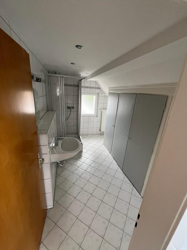 Thumbnail-Gemütliche 1-Zimmerwohnung mit Tageslichtbad und separater Küche