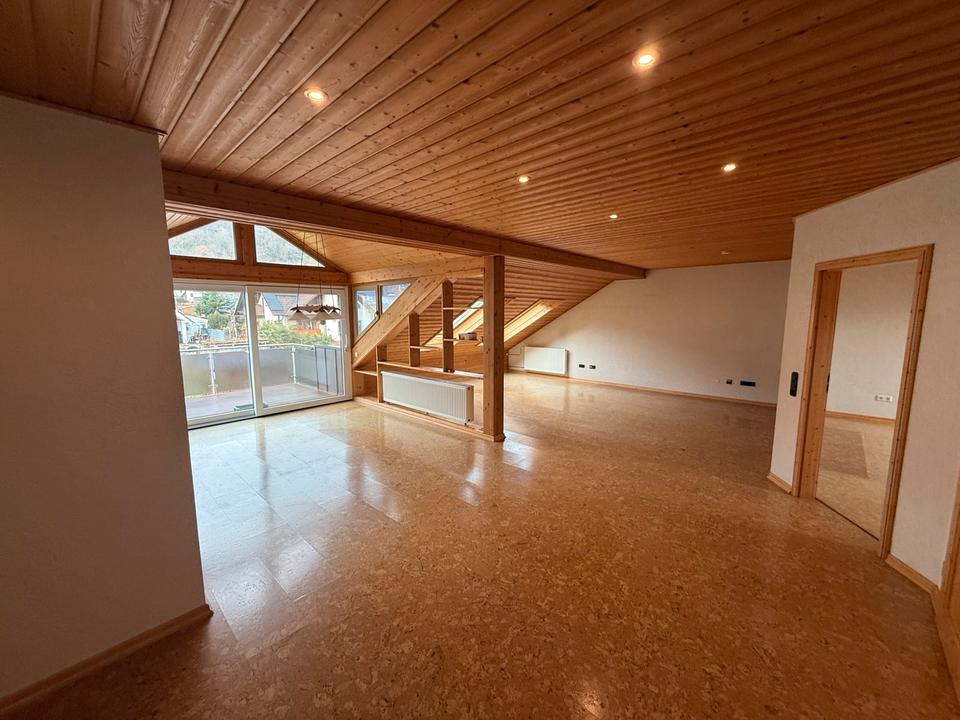 Thumbnail-95m² DG-Wohnung in Großheubach – ab 01.01. frei!