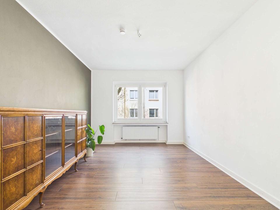 Thumbnail-Großzügig geschnittene 3-Zimmer-Wohnung im Kreuzviertel