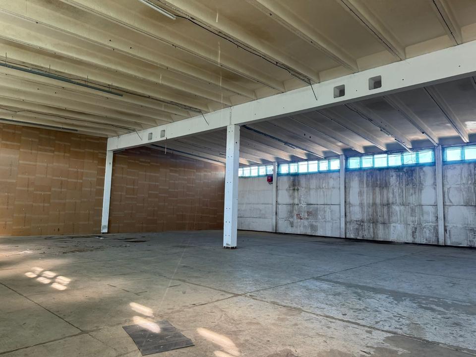 Thumbnail-LKW-befahrbare Lagerhalle (1230 m²) bei Berlin – Ideal für Handwerk & Logistik
