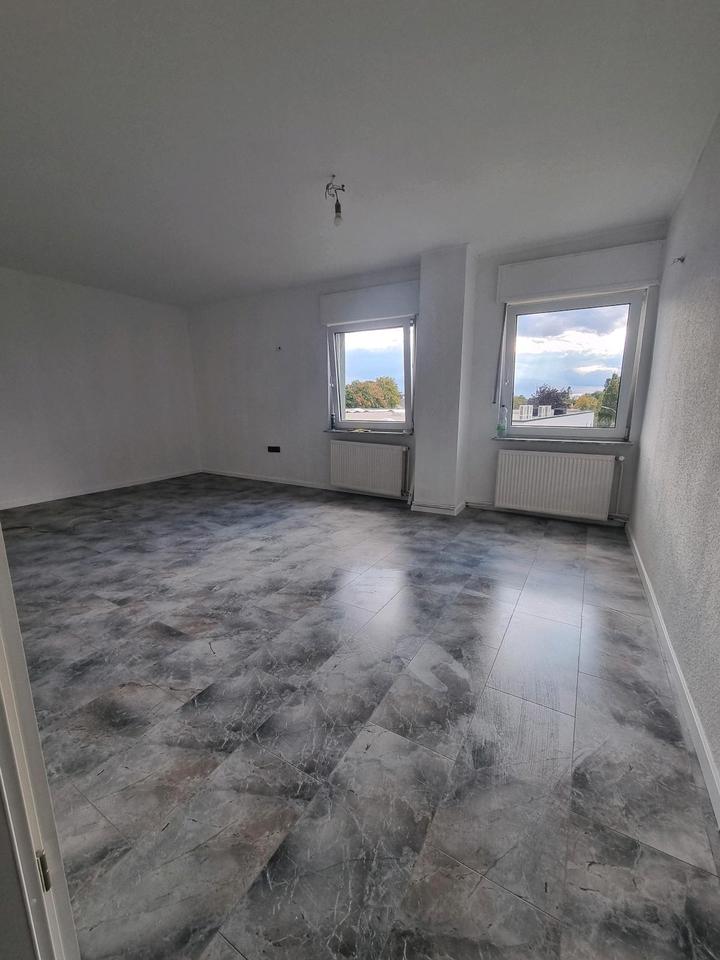 Thumbnail-DG Wohnung, 4 ZKB, 80 m2, Anröchte zentrale Lage