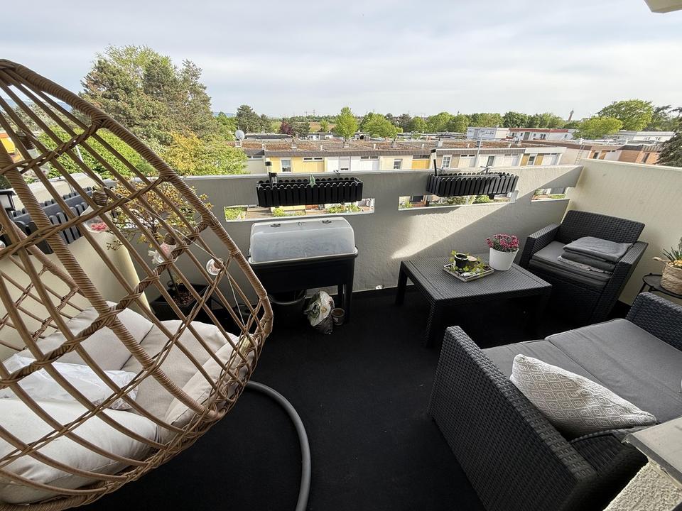 Thumbnail-Stilvolle und attraktive Wohnung mit Loggia, EBK und TG­Stellplatz
