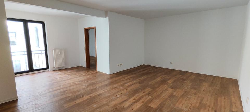 Thumbnail-Geräumige 2-Raum Wohnung in Zentrumsnähe