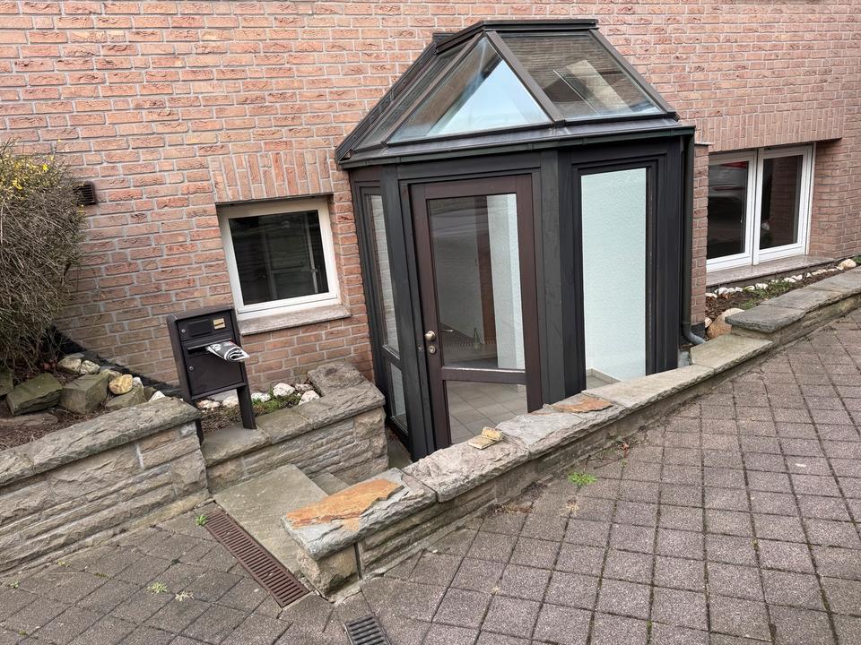 Thumbnail-Wohnung, UG wie EG mit Fenster in ruhiger Lage