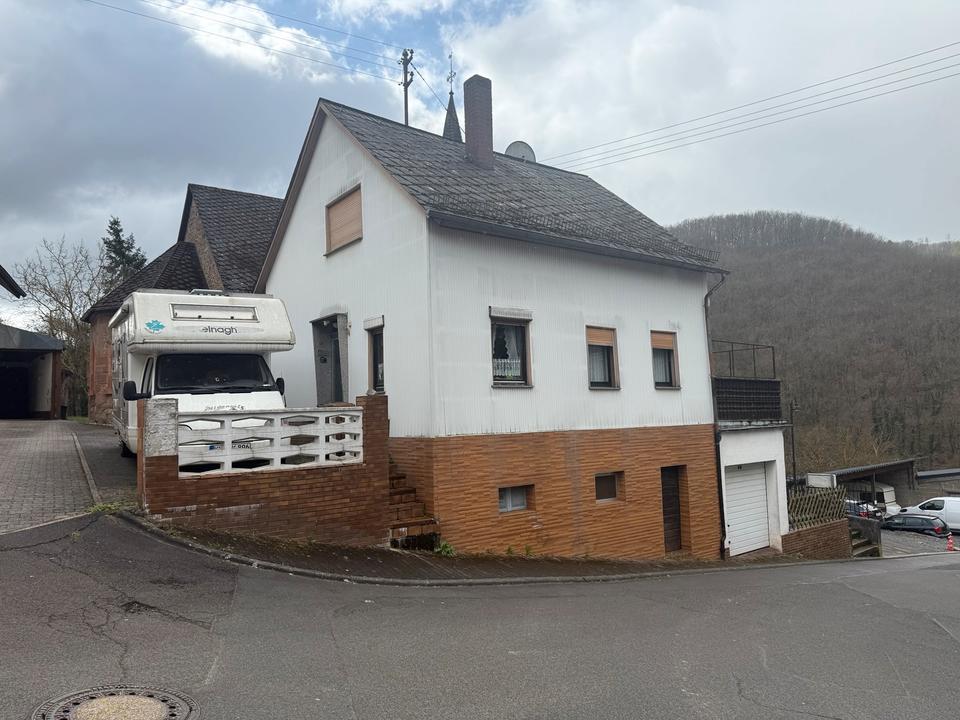 Thumbnail-Charmantes freistehendes Einfamilienhaus mit Ausblick