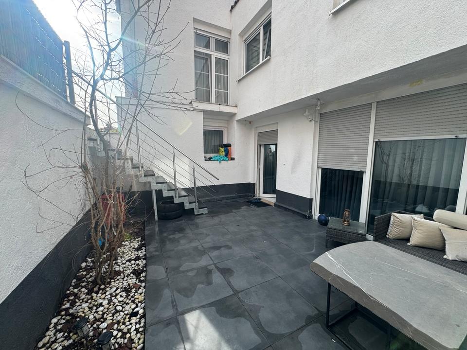 Thumbnail-2,5 Zimmer Souterrainwohnung mit 25 qm Terrasse