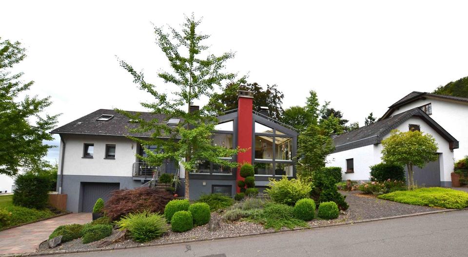 Thumbnail-*PROVISIONSFREI* Gepflegtes Einfamilienhaus mit zwei Appartements