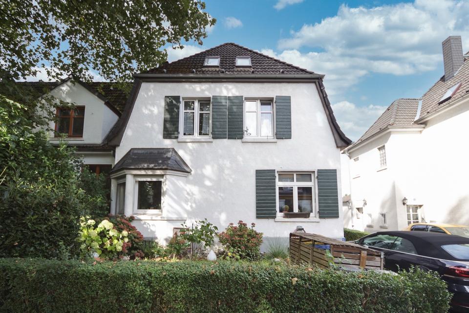 Thumbnail-Charmante 2,5-Zimmer-Wohnung mit Kamin