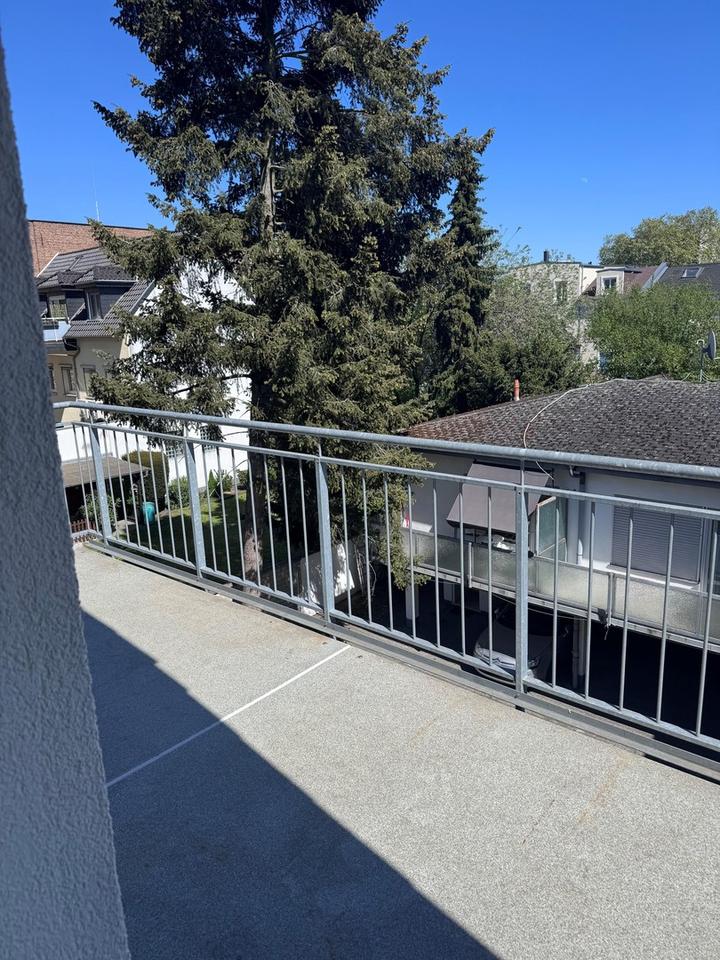 Thumbnail-Charmantes Apartment in Frankfurt-Schwanheim – möbliert & ideal angebunden