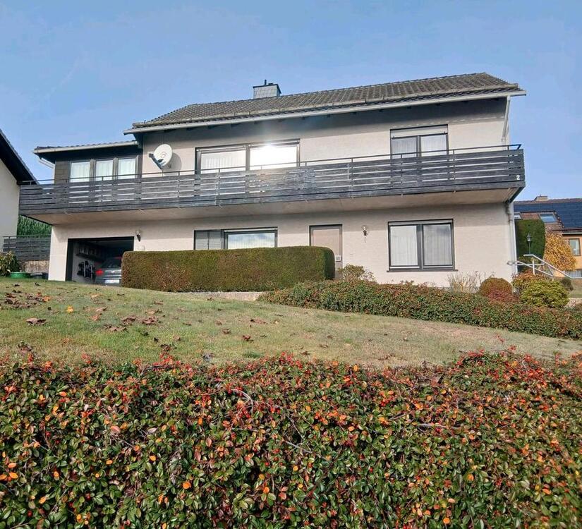 Thumbnail-Einfamilienhaus mit Einliegerwohnung in ruhiger Waldrandlage