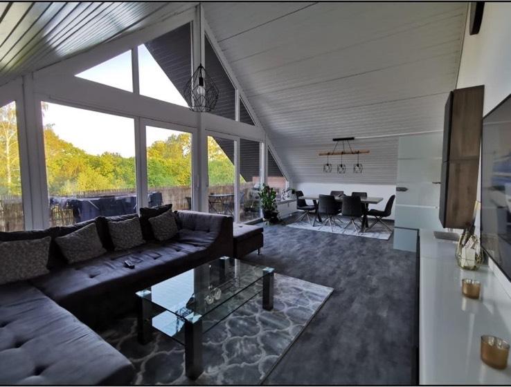 Thumbnail-Helle Dachgeschosswohnung mit Loggia – zentrumsnah in Gütersloh!