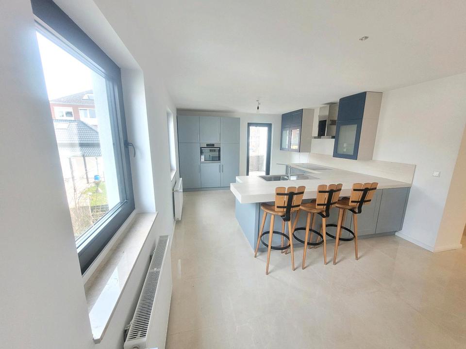 Thumbnail-Exklusive, frisch kernsanierte Wohnung in Garbsen-Berenbostel