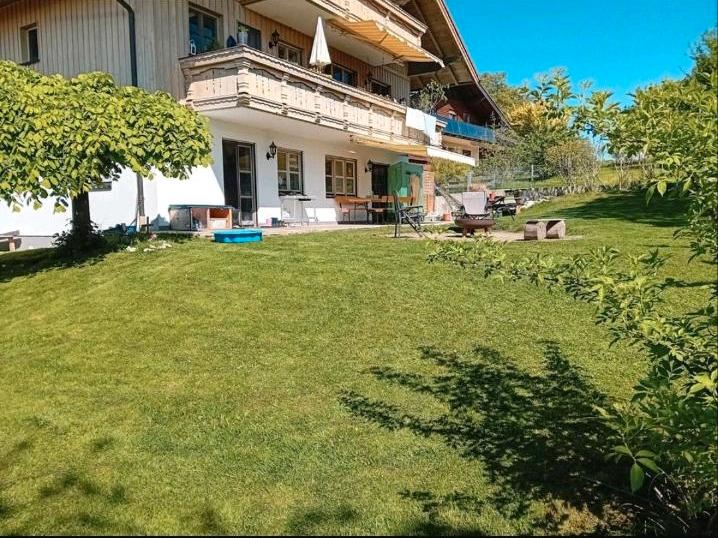 Thumbnail-4 Zimmer EG Whg in EFH Größe mit Doppelg., Garten und Kachelofen