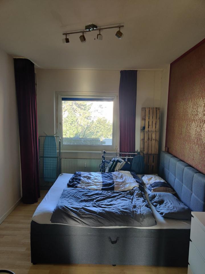 Thumbnail-Vollmöblierte 2-Zimmer-Wohnung mit geräumigem Balkon im 2. OG in