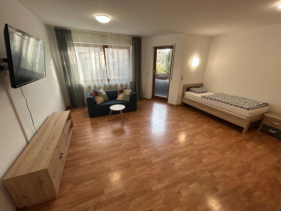 Thumbnail-Renovierte 1-Zi.-Wohnung mit Balkon, Möblierung, Stellplatz, frei