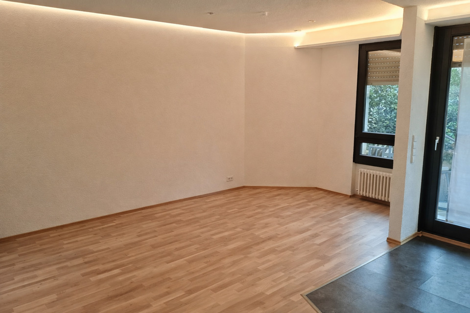 Thumbnail-Helle 2-Zimmer-Wohnung mit 2 Balkonen & TG in Freiburg-Littenweil