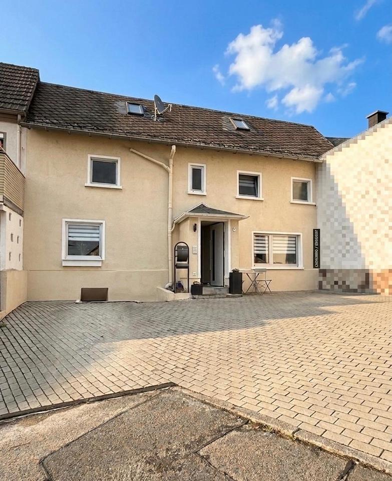 Thumbnail-Charmantes kernsaniertes Einfamilienhaus mit Garten in Urbar
