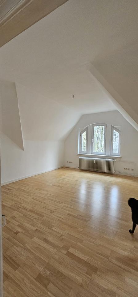 Thumbnail-Wunderschöne Altbauwohnung in 3 Familienvilla, zentral Wiesbaden,