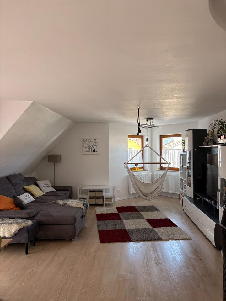 Thumbnail-Helle 4,5 Zimmer Maisonette-Wohnung mit TG-Platz
