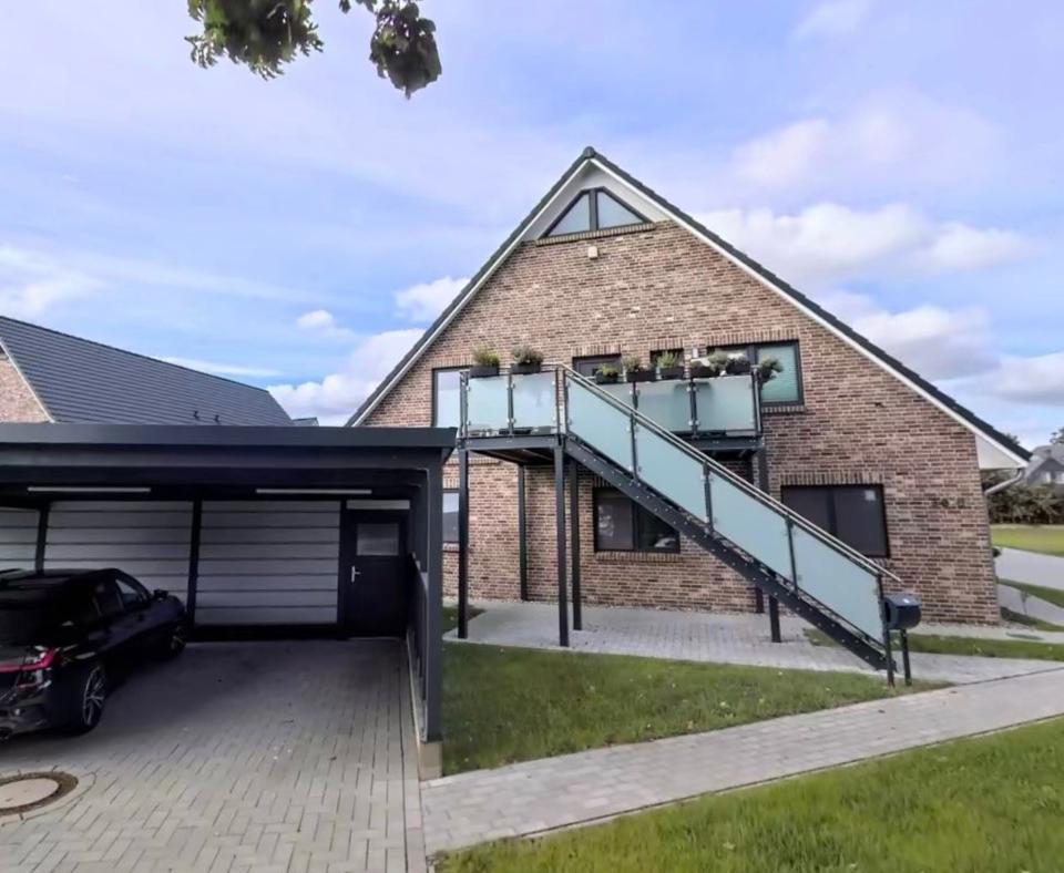 Thumbnail-Breklum- klimatisierte, moderne Wohnung im DG zu vermieten