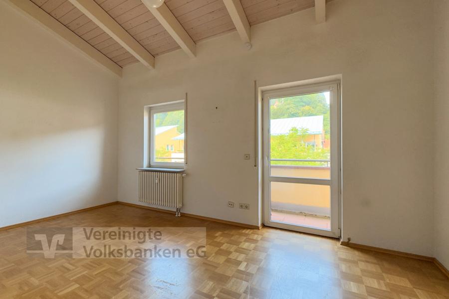 Thumbnail-Große Maisonette Wohnung mit Balkon und TG Platz in Bad Liebenzell !