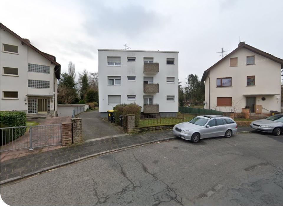 Thumbnail-Schönes solides Mehrfamilienhaus in Offenbach Bieber