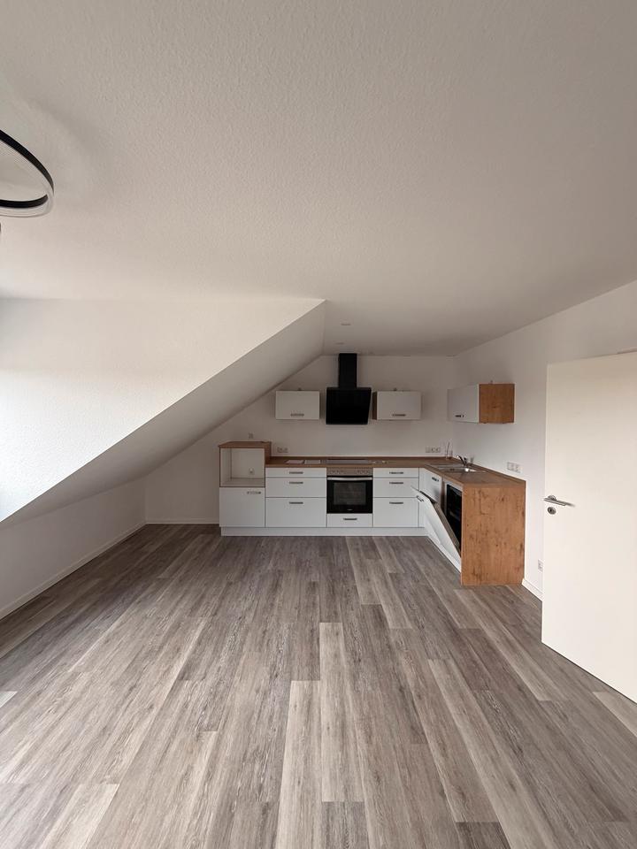 Thumbnail-Moderne 2-Zimmer-Dachgeschosswohnung