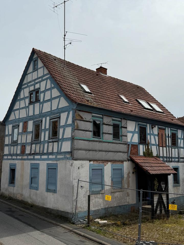 Thumbnail-Wohnhaus mit Scheune für Liebhaber historischer Bausubstanz