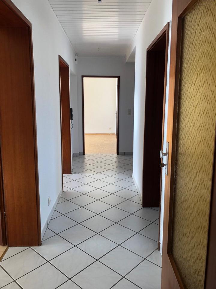 Thumbnail-Gepflegte 4-Zimmer-Wohnung mit Balkon in Hardheim OT Bretzingen