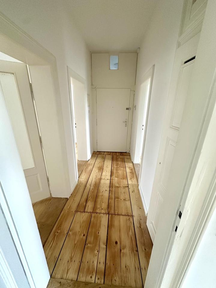 Thumbnail-Charmante, kernsanierte Altbauwohnung mit zwei Balkonen im Offenbacher Westend