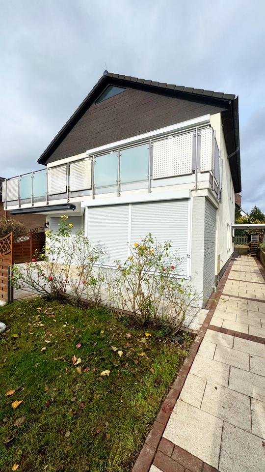 Thumbnail--Provisionsfrei- Wunderschönes Ein-bis Zweifamilienhaus