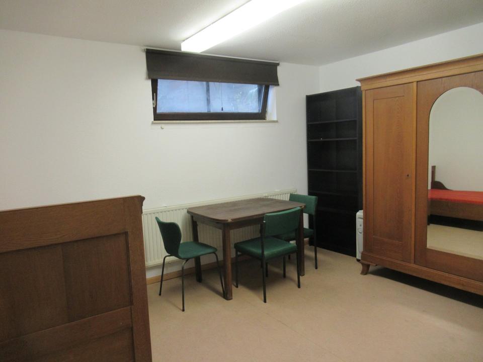 Thumbnail-Einzimmerwohnung mit Du, Wc, Kochecke, zu vermieten.