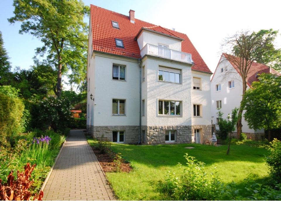 Thumbnail-4-Zimmer-Wohnung mit Balkon, Kamin und Einbauküche im Südviertel