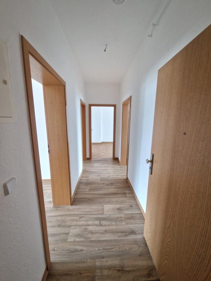 Thumbnail-gemütliche 3-Raum-Wohnung in zentraler Lage in Schönebeck - VO192