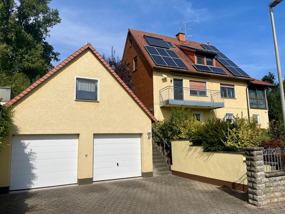 Thumbnail-Wohnen mit Weitblick: Gepflegtes Einfamilienhaus mit PV-Anlage