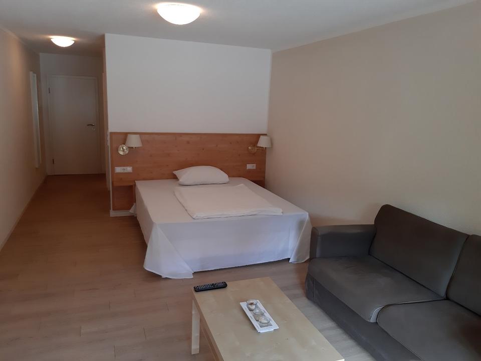 Thumbnail-Top Apartment in Oberkochen – 38qm voll möbliert, Boxspringbett,