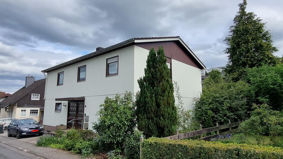 Thumbnail-Großzügige 4,5 -5 Zimmer Wohnung Natur und Ruhe pur