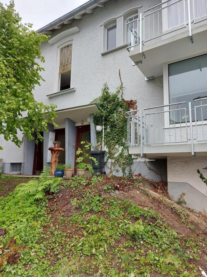 Thumbnail-Gemütliche 3 Zimmer DG Wohnung ab sofort in Wengern verfügbar.