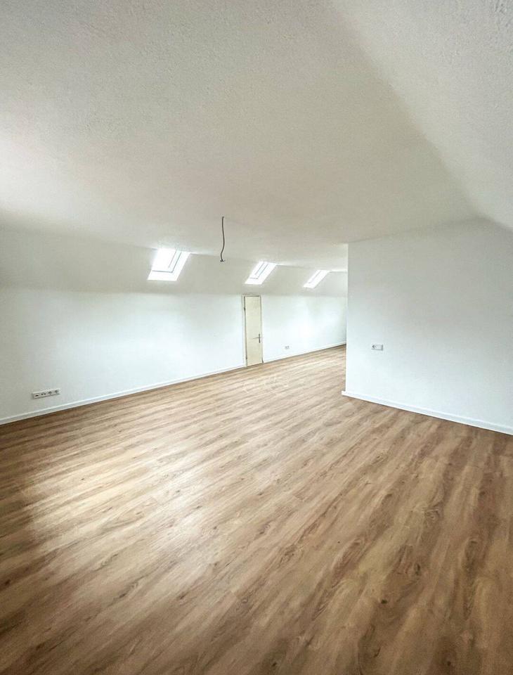 Thumbnail-Lichtdurchflutete Dachgeschosswohnung frisch saniert. 50qm