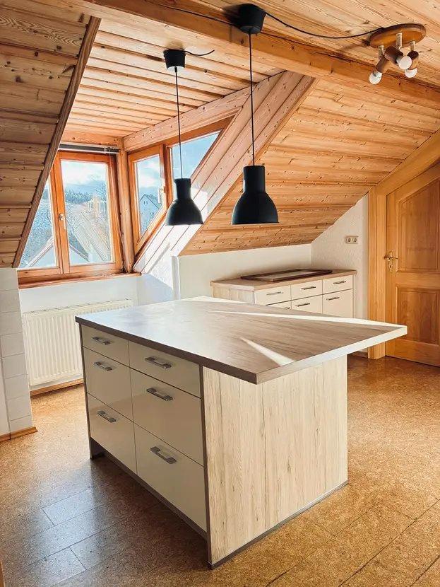 Thumbnail-Zu Vermieten: Helle 3-Zimmer Dachgeschosswohnung in Deuerling