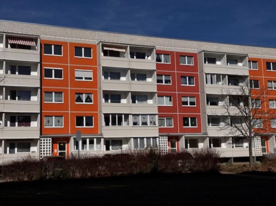 Thumbnail-Jetzt mitbestimmen: Wohnung vor Sanierung – Sie entscheiden den Stil!