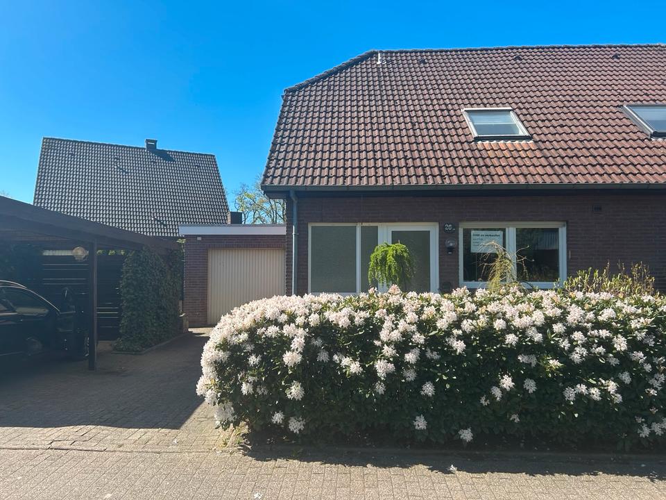Thumbnail-Doppelhaushälfte in 26655 Westerstede, zentrumsnah