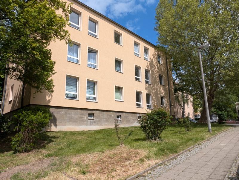 Thumbnail-SOFORT BEZUGSFERTIG! 3 helle Räume mit Wannenbad am Stadtrand