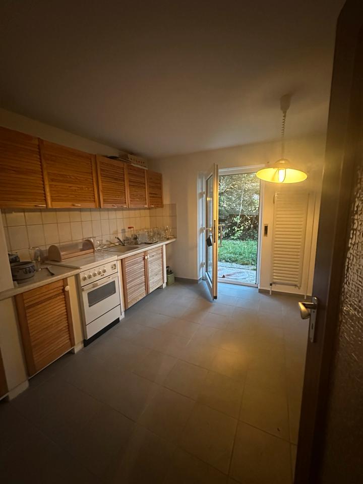 Thumbnail-Mietwohnung UG 2,5 Zimmer